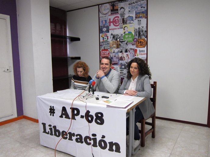 Carreño, Garrido y Sáinz de Podemos en comparecencia de prensa