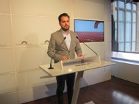 De Páramo (C's) acusa a Puigdemont de ir a Bruselas a hacer el ridículo: "Siempre la lía"