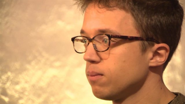 Errejón pide "autonomía" frente a fuerzas del cambio