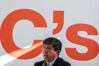 C's apoyará al PP para que pueda formular sus preguntas en el Pleno, pese al "grave error"