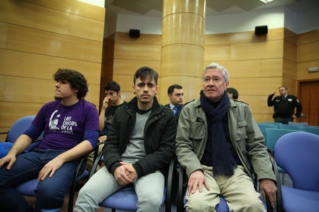 Juzgan a Jorge Verstrynge por agredir a un policía