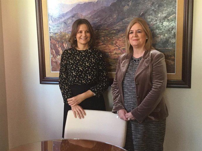 Reunión entre Francisca Molina y Ana Cobo