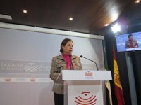 La Junta aplaude la aprobación de unos PGEx "realistas" y aboga por "reconducir" la situación con Podemos