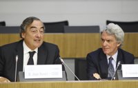 El presidente de Unesa ve "bien" que se investiguen las subidas de la luz para "aclarar" la situación