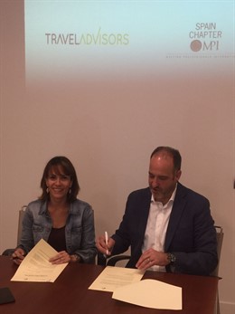 Firma del acuerdo entre MPI Spain y TAG