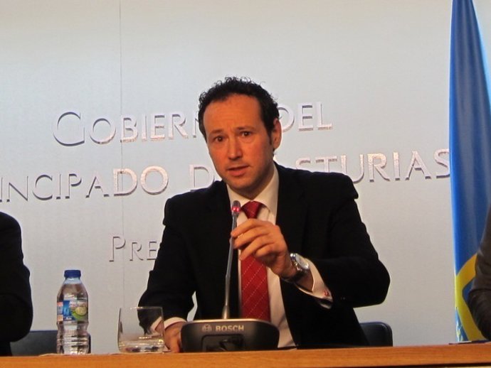  El Consejero De Presidencia Y Participación Ciudadana, Guillermo Martínez