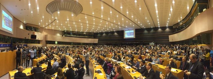 Conferencia de C.Puigdemont,O.Junqueras y O.Romeva en la Eurocámara