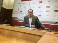PSOE recueda a PP que los talleres de empleo los asignan funcionarios y no políticos
