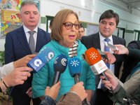 Junta valora el poder requisar el móvil a los jóvenes en el protocolo contra el ciberacoso