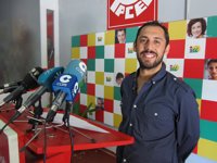 IU ve "intolerable" que el Obispado haya "recolocado" al sacerdote al que se juzgará por a