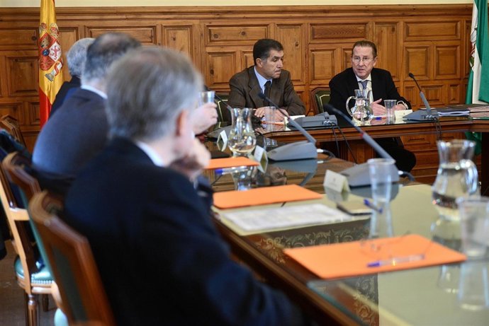 Reunión en Granada de la Comisión Mixta Junta-TSJA