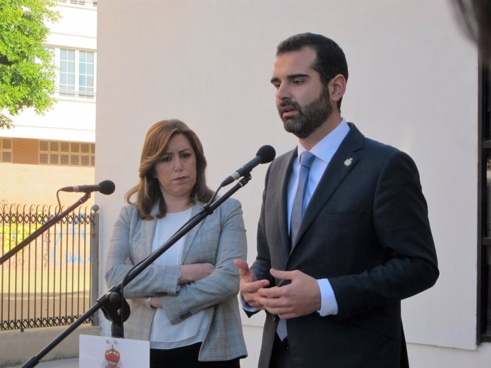 La presidenta de la Junta de Andalucía y el alcalde de Almería