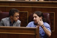 Cruce de reproches entre Iglesias y Errejón tras una primera reunión sin avances hacia un pacto