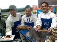 Los chefs José Carlos García, Diego Gallegos y Sergio Garrido reinventan el 'pescaíto' en Madrid Fusión