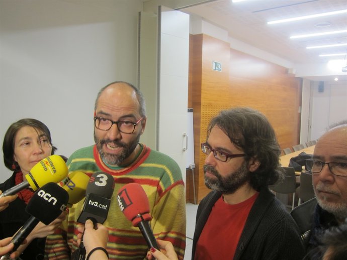 R.Font (Ustec·Stes) y M.Pulido (CC.OO.), tras la reunión de la Mesa