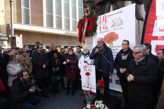 Homenaje a los abogados de Atocha en el monumento El Abrazo en Madrid