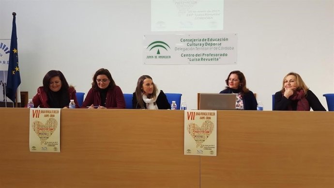 Ruiz (centro), durante la inauguración de la jornada