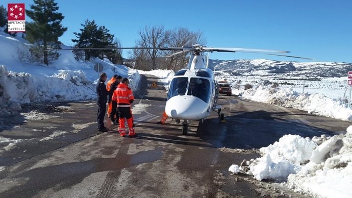 Rescate de un hombre enfermo en una masía aislada en Vistabella