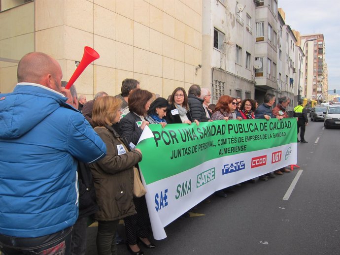 Protesta de personal sanitario en Almería