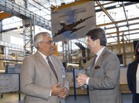 La Junta analizará la caída de pedidos en algunos modelos del cluster aeronaútico pero destaca su pujanza