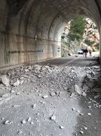 Un desprendimiento en un túnel obliga a cerrar la carretera entre Estellencs y Andratx