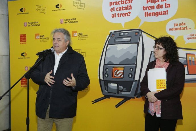 Enric Ticó (FGC) y Mireia Plana (Plataforma per la Llengua)