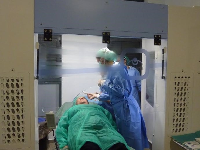 Sala Blanca para pacientes de oftalmología en Huelva.