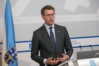 Feijóo espera concretar el martes con Fomento un calendario para las estaciones intermodales y el AVE