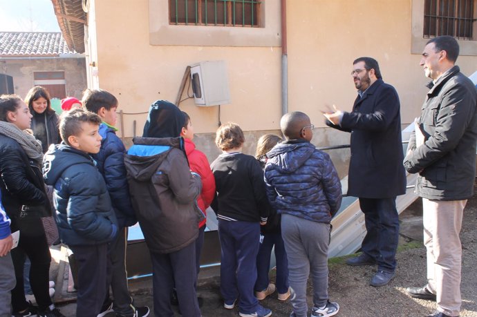 Visita escolar dentro del programa 'El gust dels aliments de les Illes'