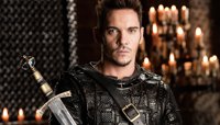 El creador de Vikings revela las claves del personaje de Jonathan Rhys Meyers, "un guerrero loco"