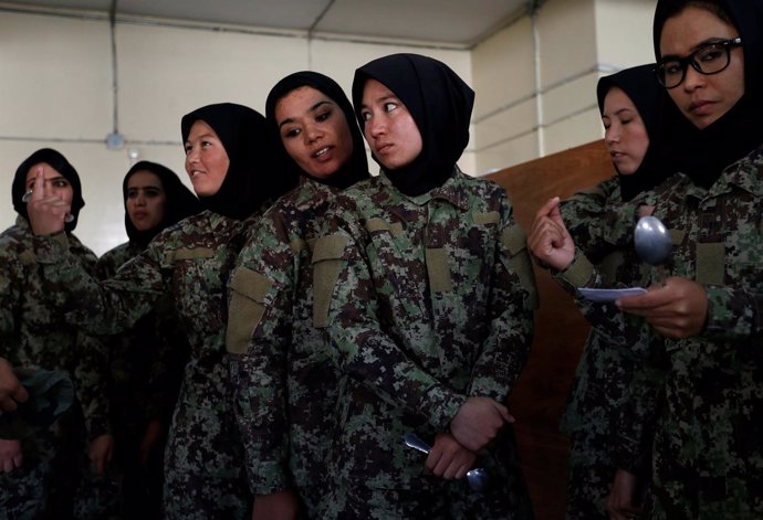 Mujeres soldado afganas