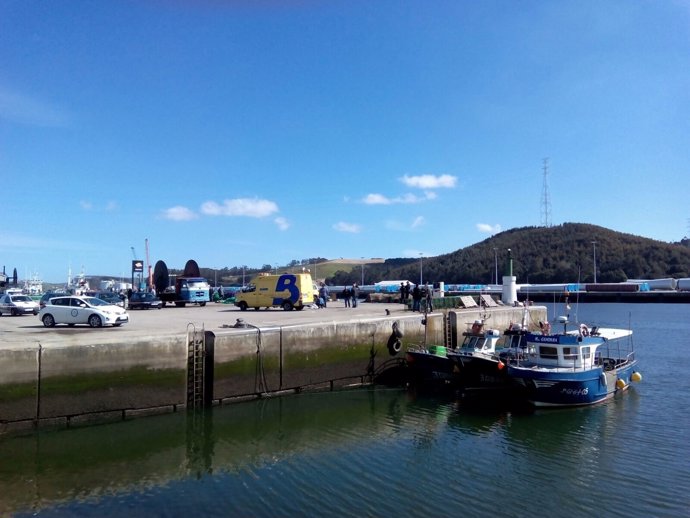 Rescatan cadáver de un hombre en la ría de Avilés