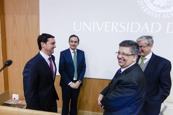 Javier Aureliano García ha participado en una jornada de Derecho Administrativo.