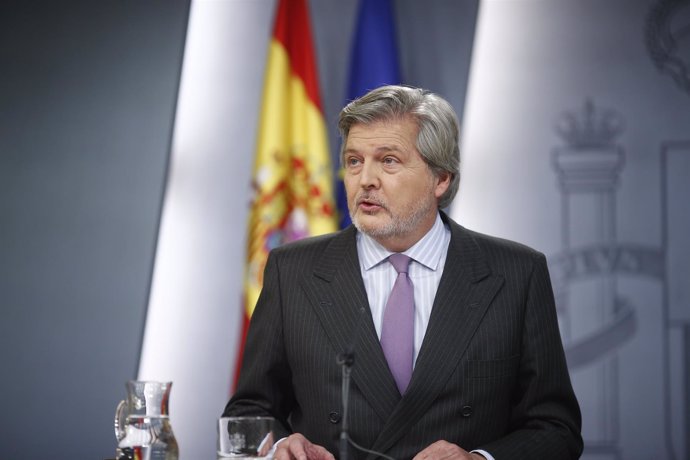 Rueda de prensa de Íñigo Méndez de Vigo tras el Consejo de Ministros