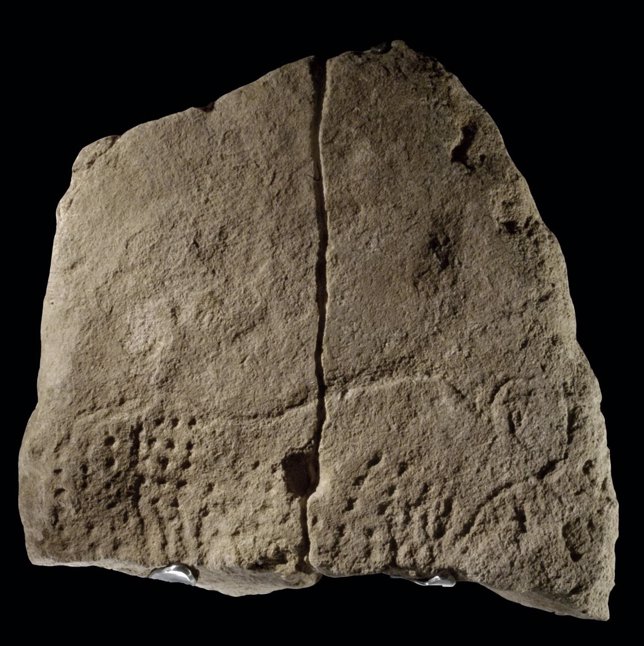 Grabado de un uro hace 38.000 años