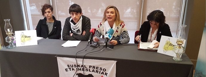 Rueda de prensa de Etxerat