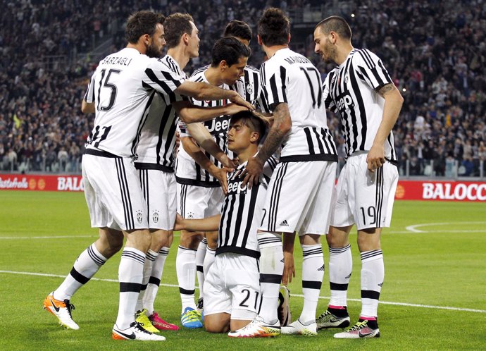 Dybala celebra el gol de la Juventus