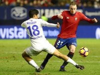 Osasuna y Málaga se reparten el botín en El Sadar