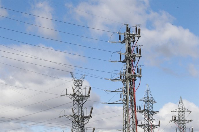 Electricidad, energía, cables, torres eléctricas, corriente