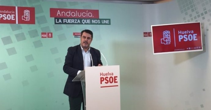 El secretario de Organización del PSOE de Huelva, Jesús Ferrera