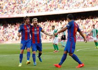 El Barça, en busca del liderato provisional en casa del Betis