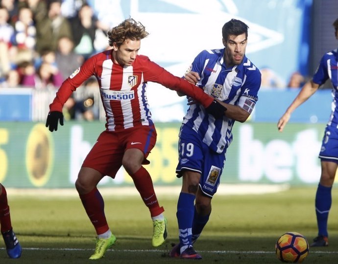 Antoine Griezmann Manu García Atlético Alavés