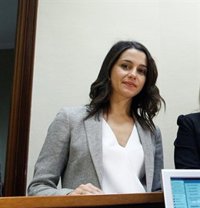 Arrimadas cree que "la salida más lógica" en Catalunya son unas elecciones a las que ella optará