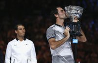 Federer se lleva la final de leyendas ante Nadal y conquista el Abierto de Australia