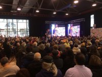 Domènech sitúa a los 'comuns' como los únicos capaces de poner al "país al servicio de su gente"