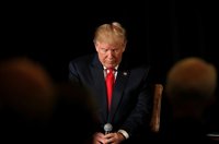 Fiscales de 16 estados condenan la orden ejecutiva de Trump por "inconstitucional y antiestadounidense"