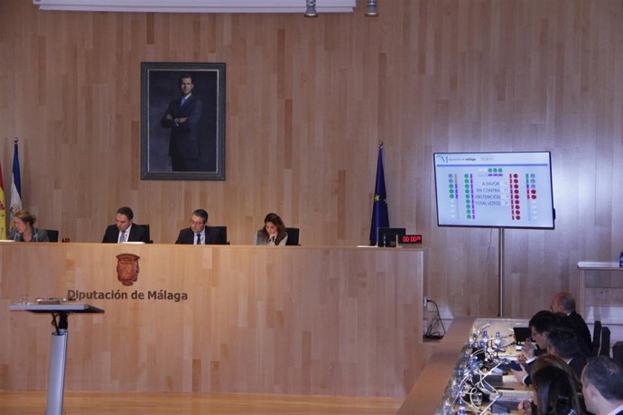 Pleno de la Diputación de Málaga 2016 bendodo diputados provincia sesión 