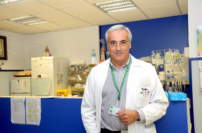 El doctor Pedro Sánchez Rovira dirige la investigación sobre el cáncer de mama.