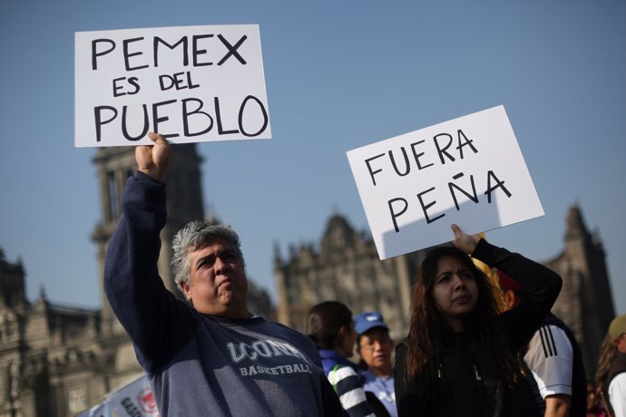 Manifestantes contra el 'gasolinazo' en México
