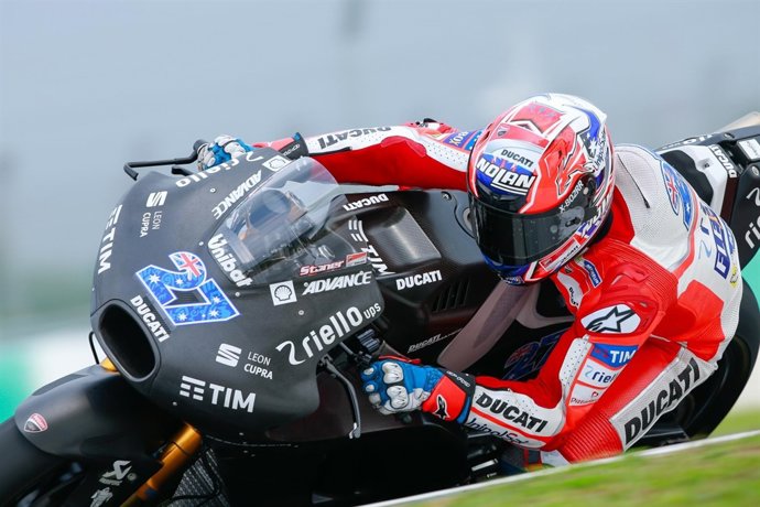 Casey Stoner con Ducati en el test de Sepang